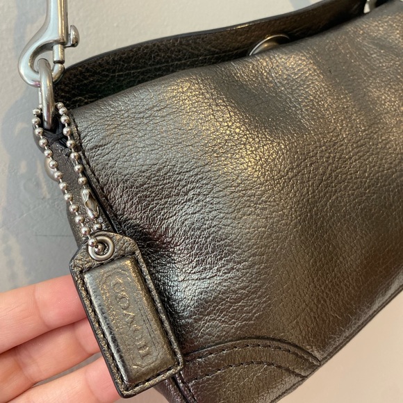 Coach shoulder bag - Picture 3 of 8